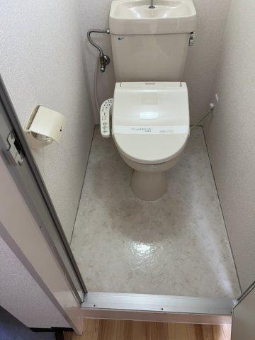 トイレ　シンプルで使いやすいトイレです