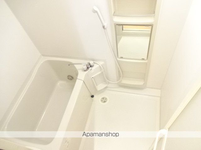 ＪＲ東海道本線 浜松駅 バス乗車時間：45分 最寄りバス停で下車 徒歩6分 4階建 築20年の風呂写真