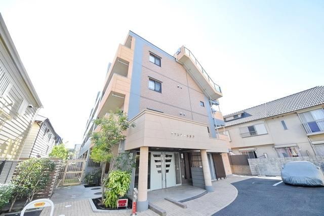 建物外観　市川駅徒歩５分です