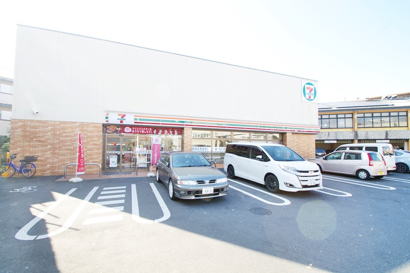 コンビニ　セブンイレブン板橋東新町川越街道店（コンビニ）まで226m