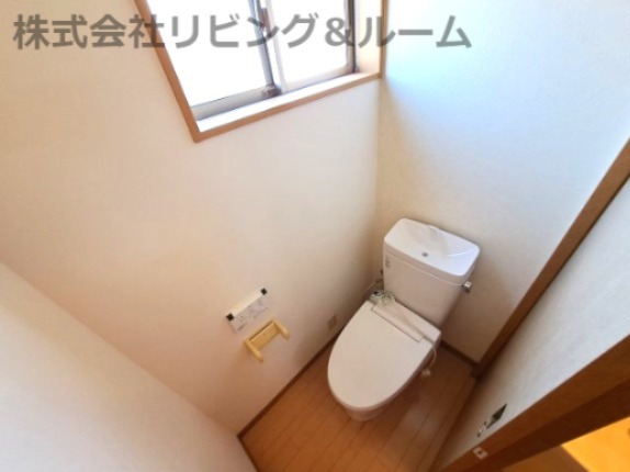 【メゾンフローラＢのトイレ】
