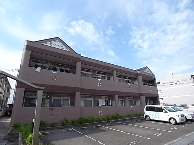 姫路市網干区大江島寺前町のマンションの建物外観