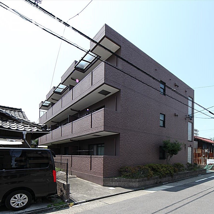 名古屋市西区江向町のマンションの建物外観