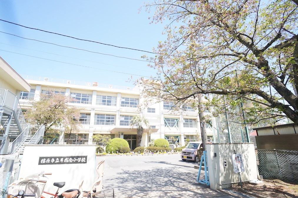 【Sha-maison Grand Forestの小学校】