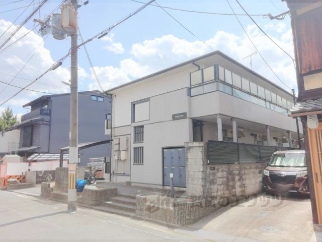 ドミール丸屋町の建物外観