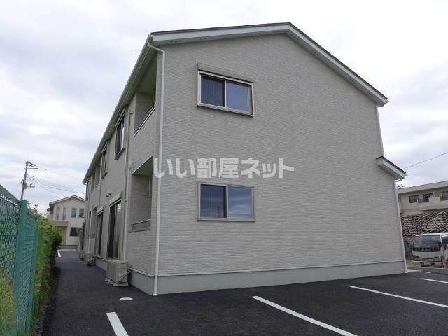 【グランバニア横塚の建物外観】