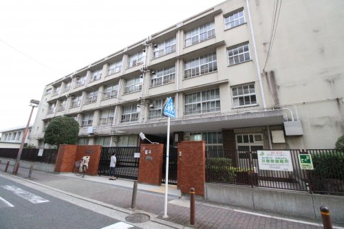 【キャスロック北花田の小学校】