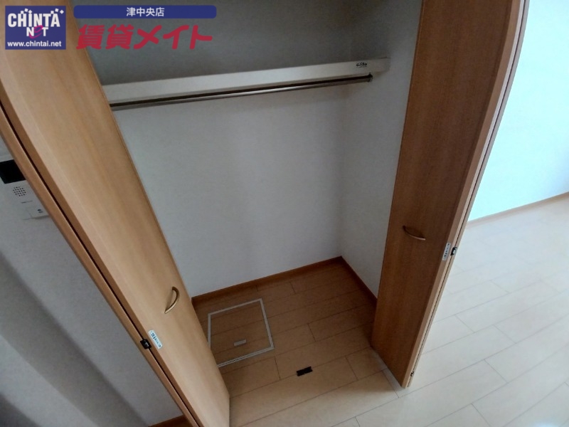 収納　同型タイプ