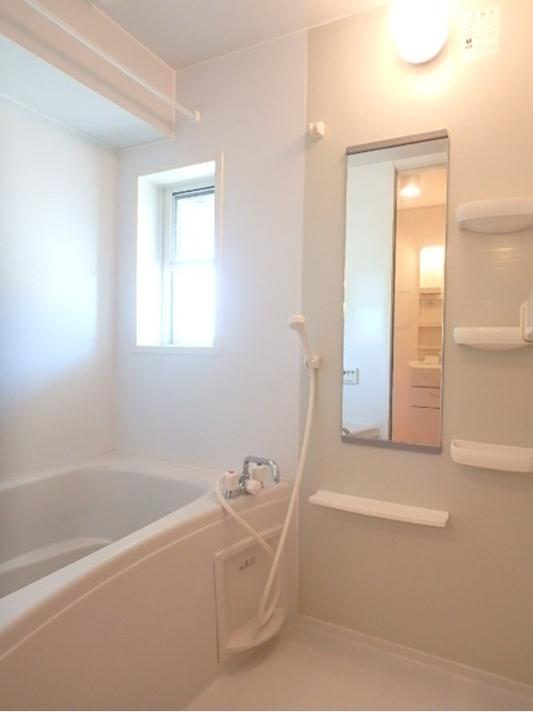 バス・シャワールーム　図面と現状に相違がある場合には現状を優先