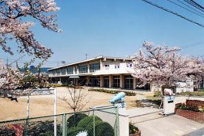 幼稚園・保育園　倉敷市立玉島幼稚園（幼稚園・保育園）まで1113m