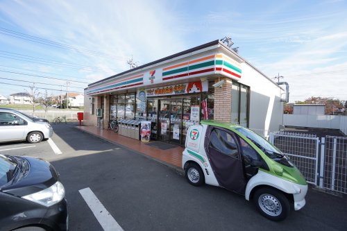 コンビニ　セブンイレブン 千葉おゆみ野中央８丁目店（コンビニ）まで433m