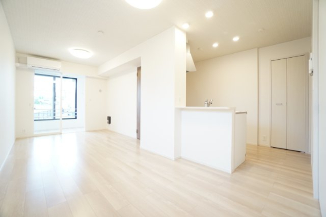 居室・リビング　※同タイプの写真です。