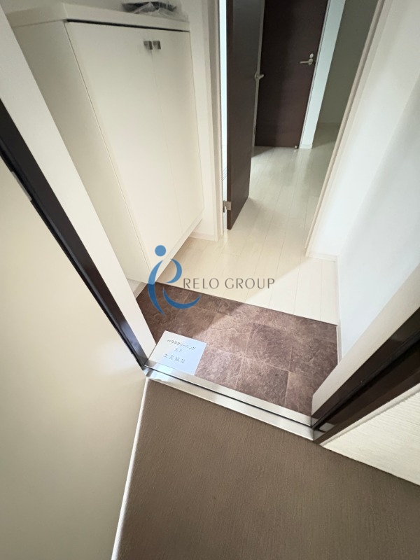 玄関　同仕様タイプ