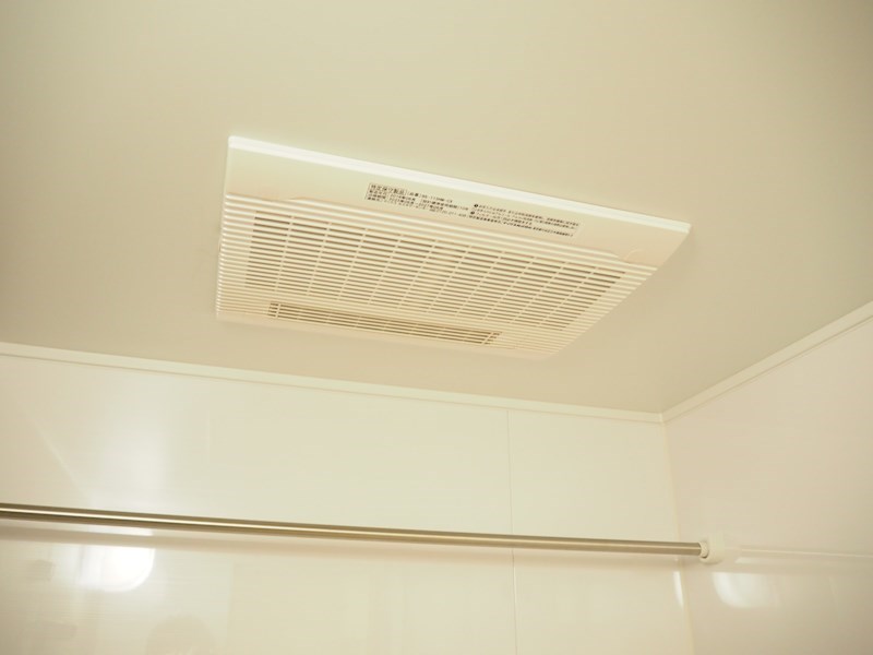 バス・シャワールーム　浴室乾燥機