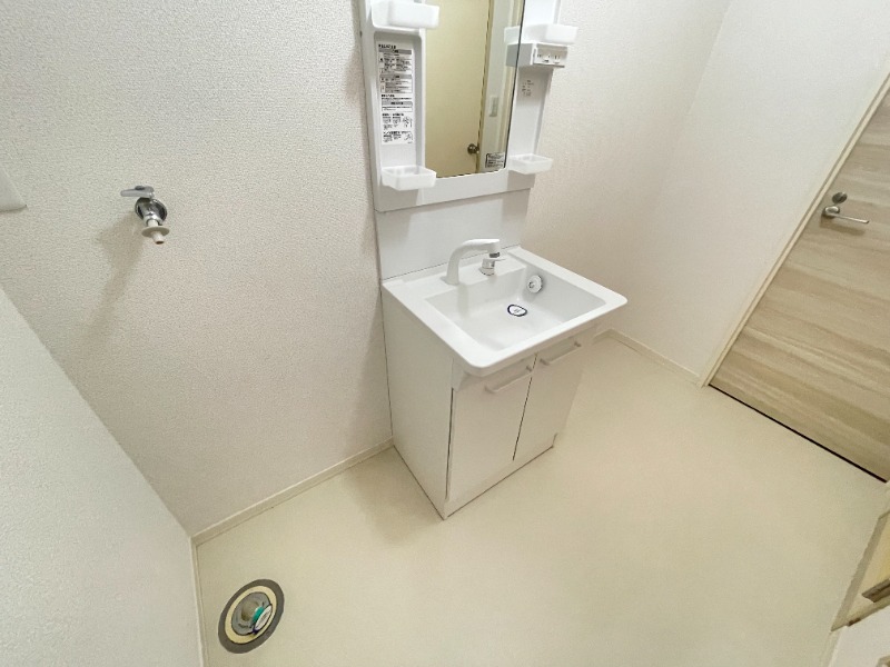 洗面設備　同仕様