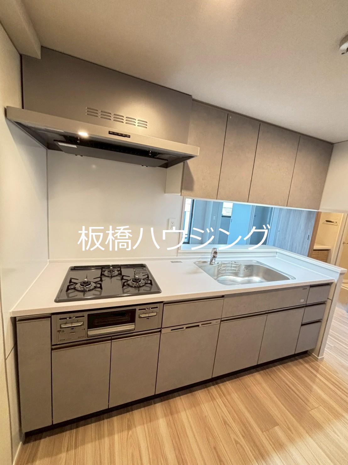 NIIYA平和台のキッチン写真
