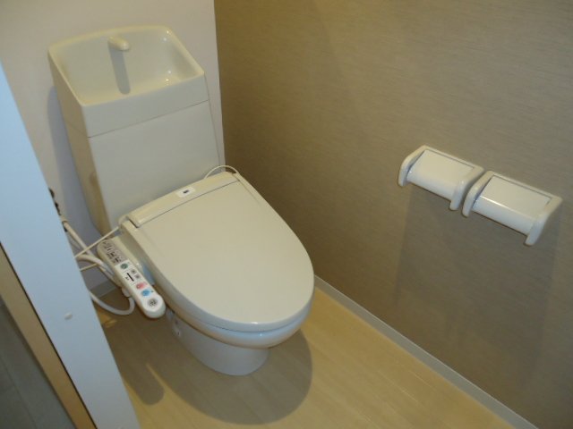 トイレ　シャワー付トイレ