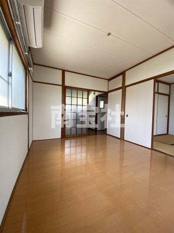 居室・リビング　洋室６畳です