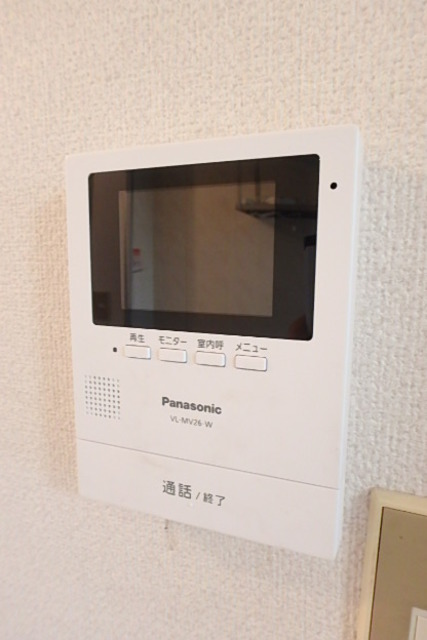 セキュリティ　ＴＶモニタ付インターホン付なので突然の来訪者が来ても安心◎