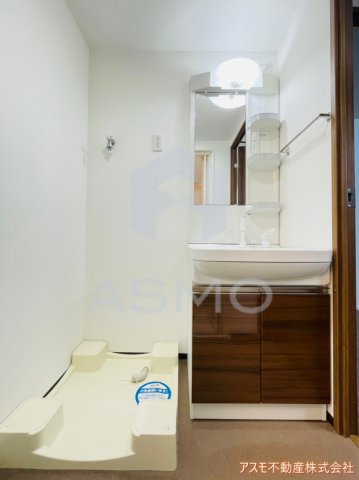 洗面設備　同マンション別部屋参考写真