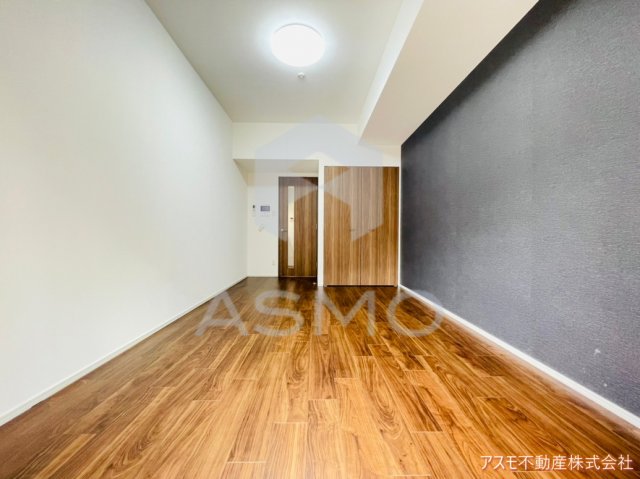 居室・リビング　同マンション別部屋参考写真