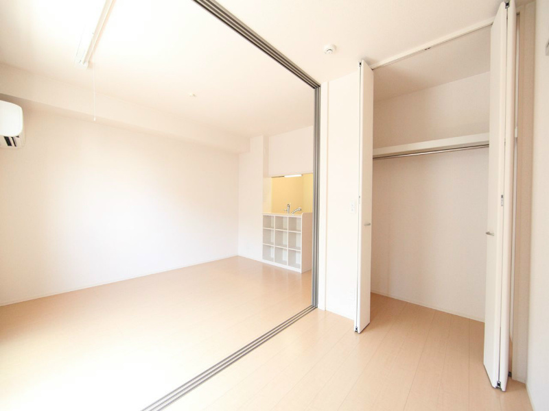 その他部屋・スペース　洋室3帖　クローゼット付（収納充実してます）