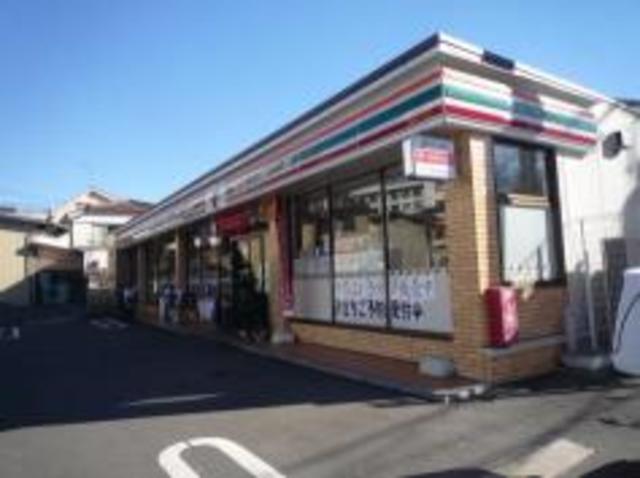 コンビニ　セブンイレブン板橋西台店（コンビニ）まで886m