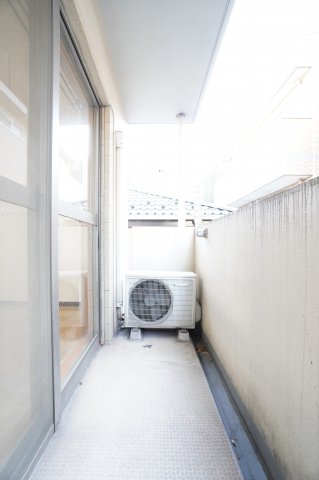 バルコニー　※同物件・同タイプの写真です。