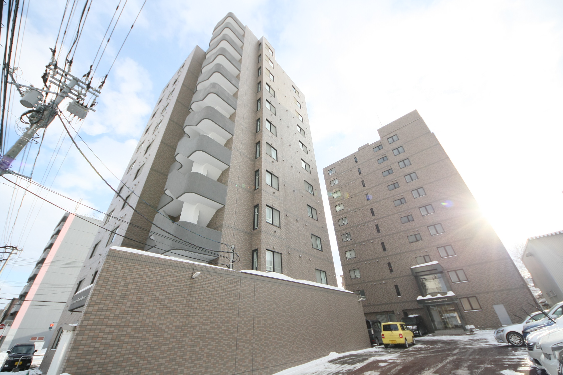 建物外観　☆物件名【グレース豊平２番館】とお伝え下さい！