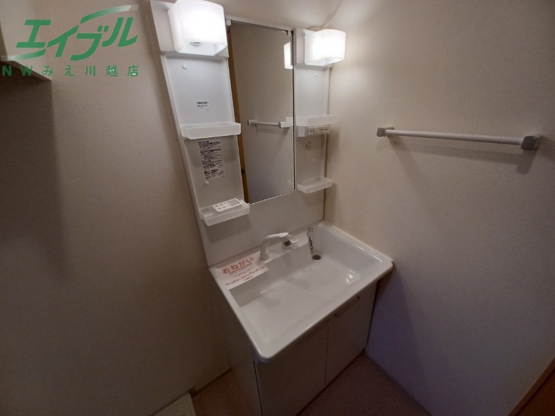 洗面設備　同型参考写真