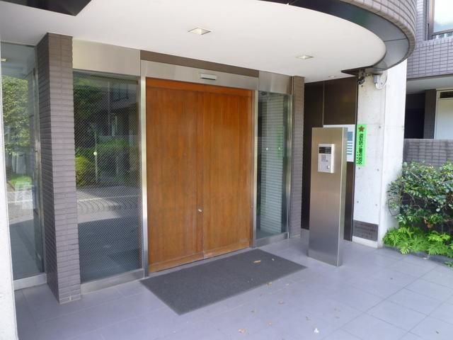 エントランス　★オートロック対応★