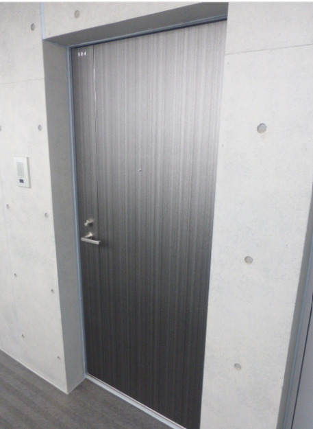 玄関　※別部屋参考写真