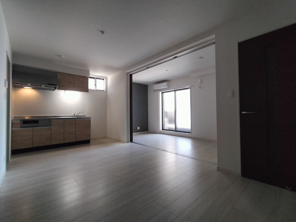THE RESIDENCE 大庄西町の居間写真