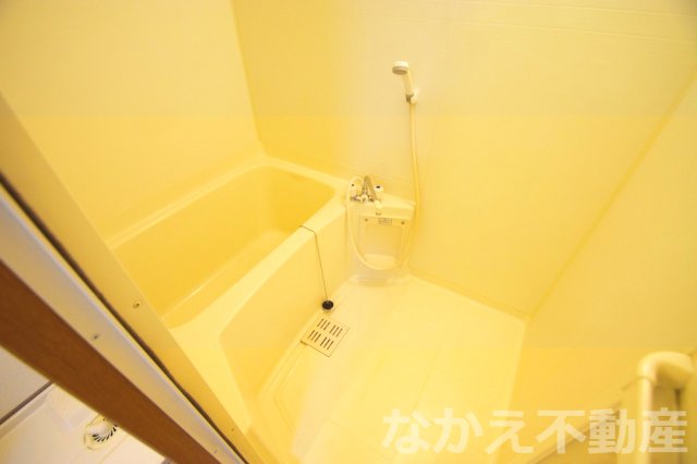 バス・シャワールーム　ゆったり過ごせるお風呂です