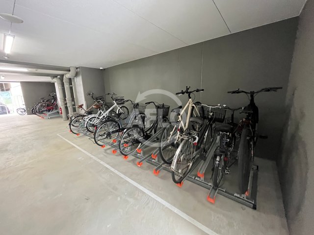 その他共有部分　セレニテフラン難波　自転車置き場