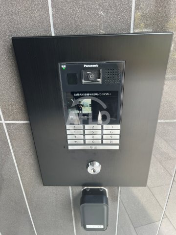 セキュリティ　セレニテフラン難波　オートロック