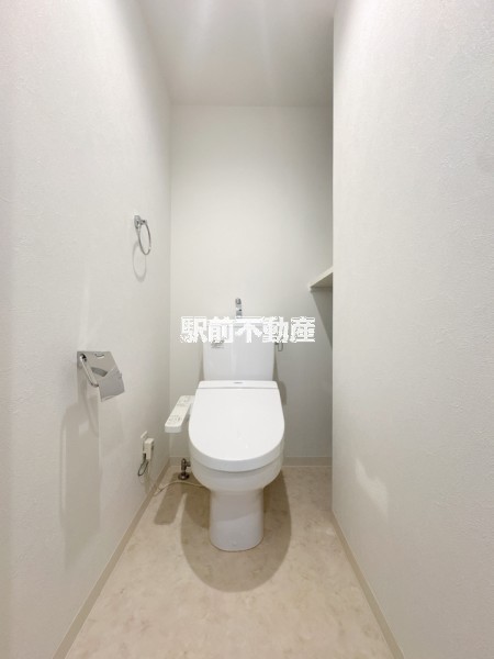 西鉄天神大牟田線 聖マリア病院前駅 徒歩8分 3階建 築9年のトイレ写真