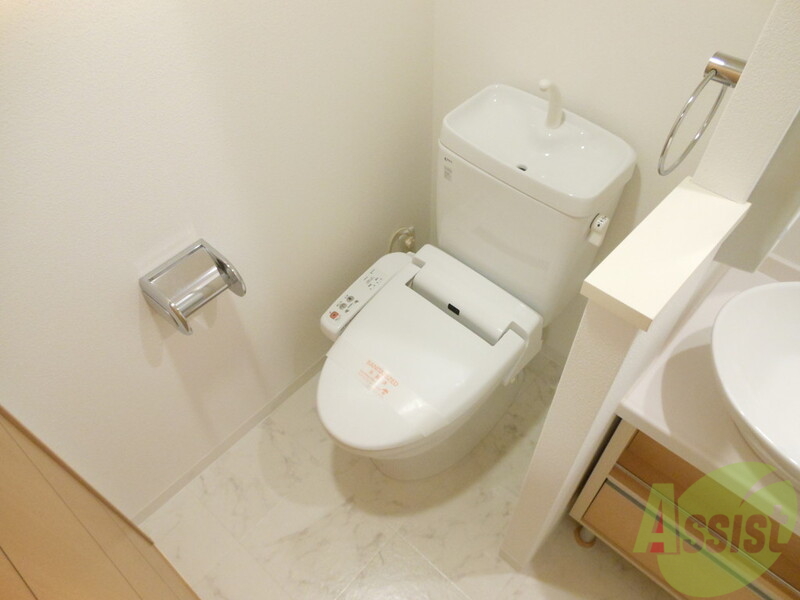 【神戸市中央区磯辺通のマンションのトイレ】
