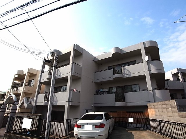 神戸市垂水区桃山台のマンションの建物外観