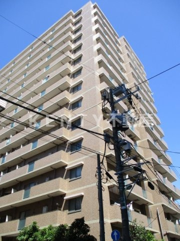 大田区大森西のマンションの建物外観