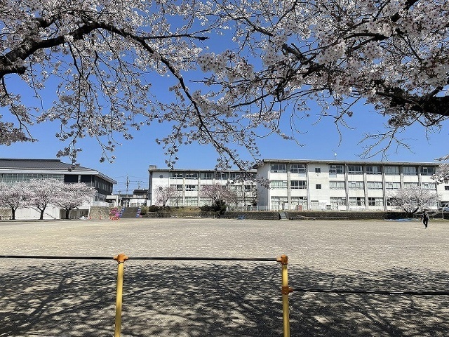 【メゾン小川の小学校】