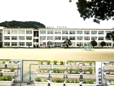 【霧島市隼人町神宮のマンションの小学校】