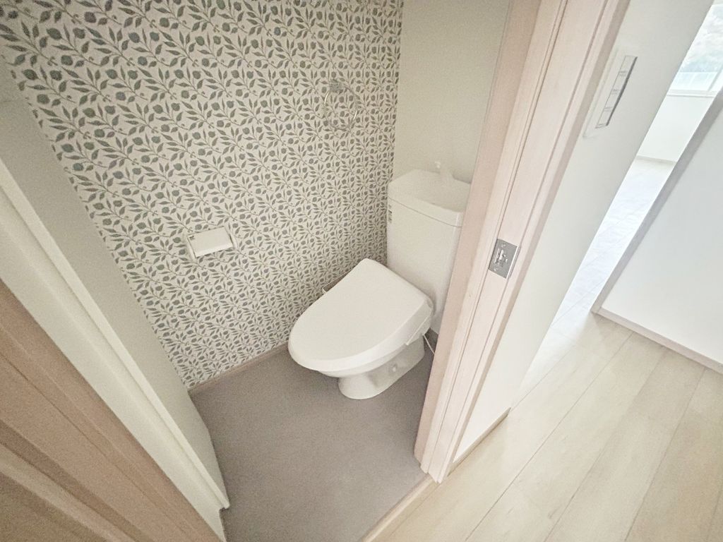 トイレ　トイレ