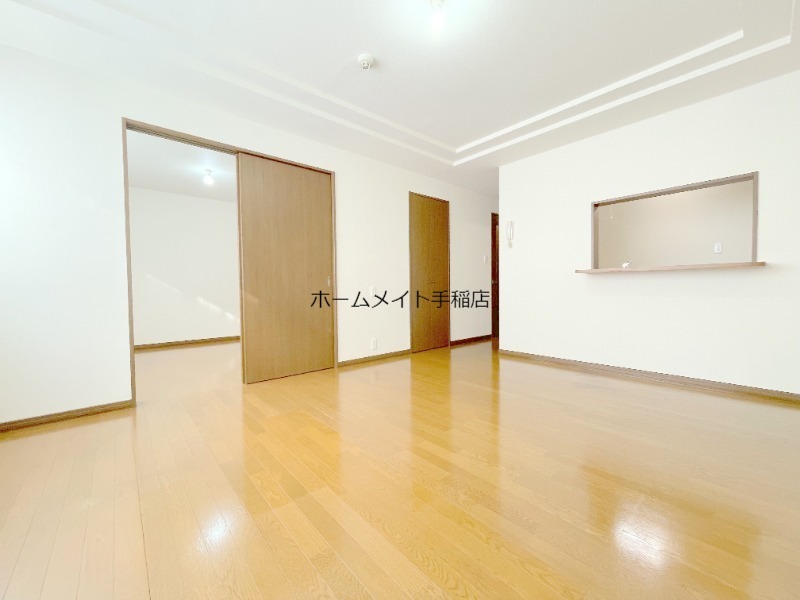 居室・リビング　明るいリビングです！