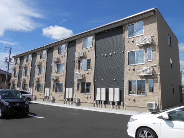 建物外観　サンルーム側を南東方向より撮影