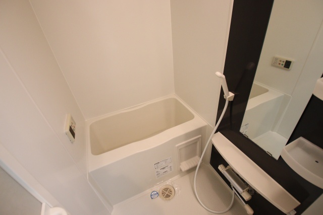 バス・シャワールーム　※別室の参考写真の為、現況優先です。