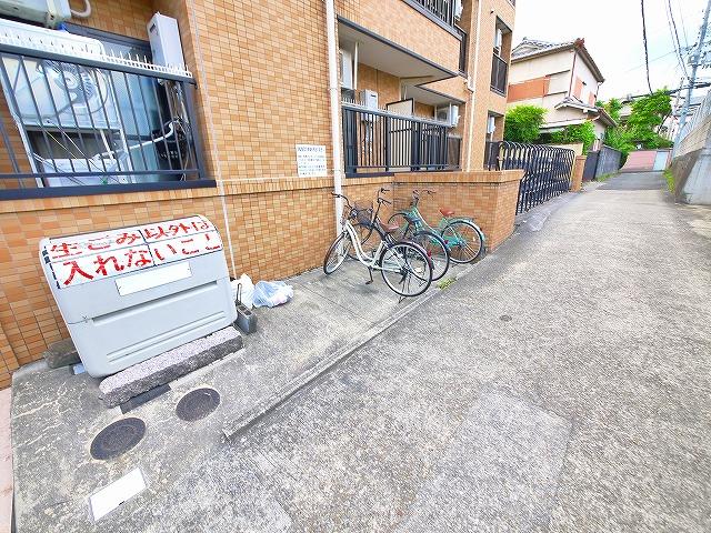 その他共有部分　敷地内ごみ置き場です