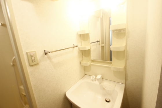 洗面設備　※別部屋の写真です