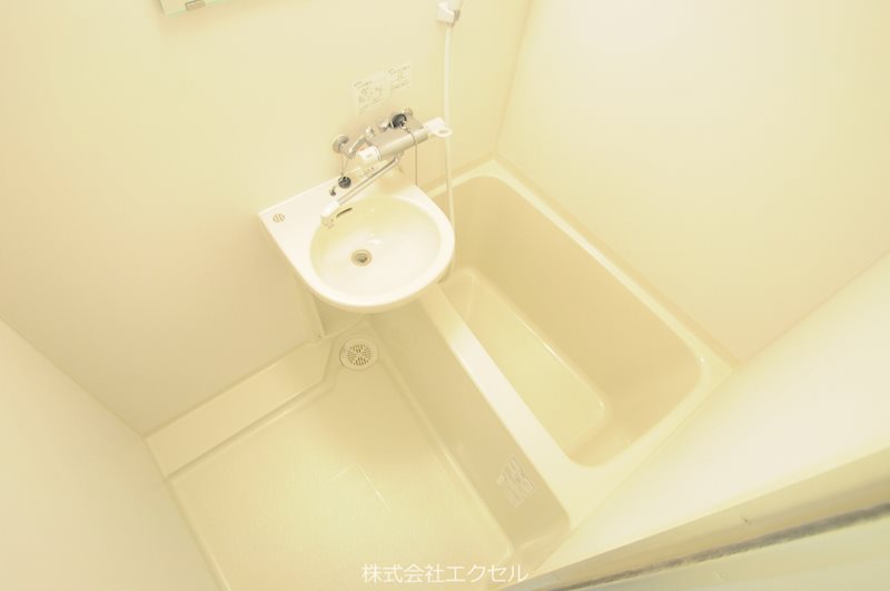 洗面設備　同等タイプのイメージ写真です。