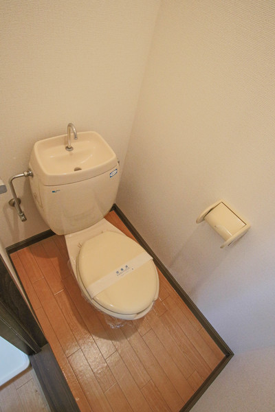 トイレ　同じ建物の別なお部屋